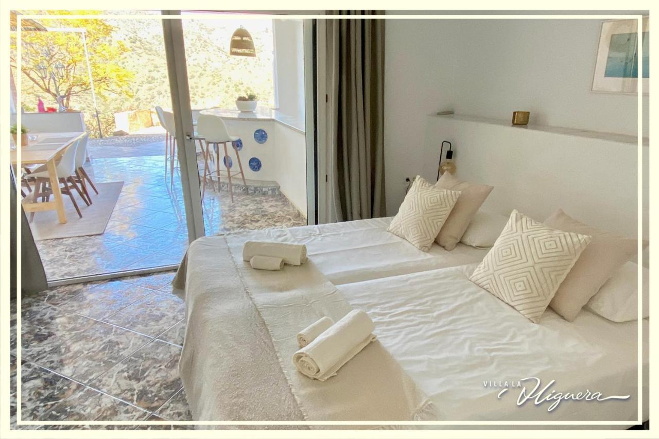 Villa La Higuera Sayalonga Extérieur photo