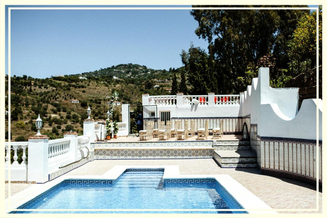 Villa La Higuera Sayalonga Extérieur photo