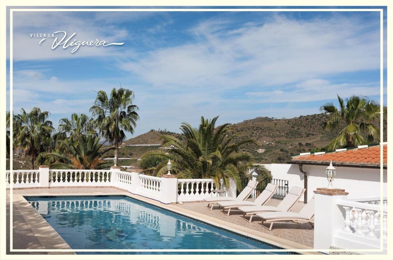 Villa La Higuera Sayalonga Extérieur photo